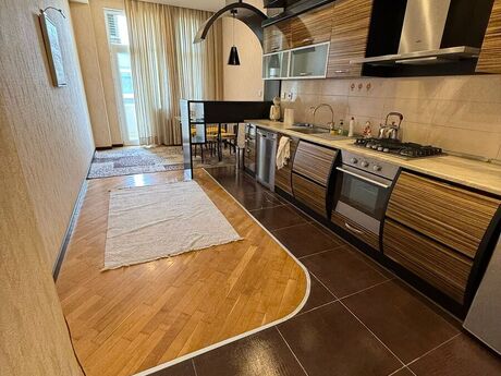 3 otaqlı yeni tikili - Nəsimi r. - 145 m²