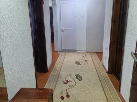 4 otaqlı köhnə tikili - Yeni Günəşli q. - 104 m²