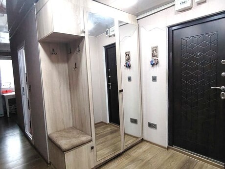 3 otaqlı köhnə tikili - Neftçilər m. - 70 m²