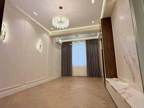 3-комн. новостройка - м. Нариман Нариманов - 85 м²