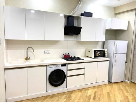 3 otaqlı yeni tikili - Neftçilər m. - 159 m²