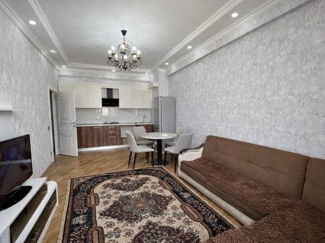 3 otaqlı yeni tikili - Neftçilər m. - 70 m²