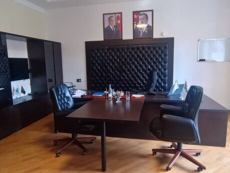 8-комн. офис - м. Насими - 560 м²
