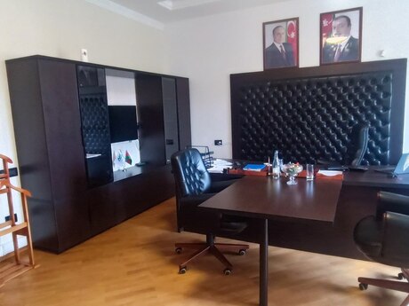 8-комн. офис - м. Насими - 560 м²