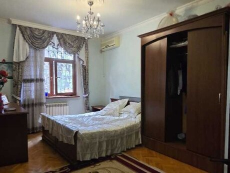 3 otaqlı köhnə tikili - Memar Əcəmi m. - 75 m²