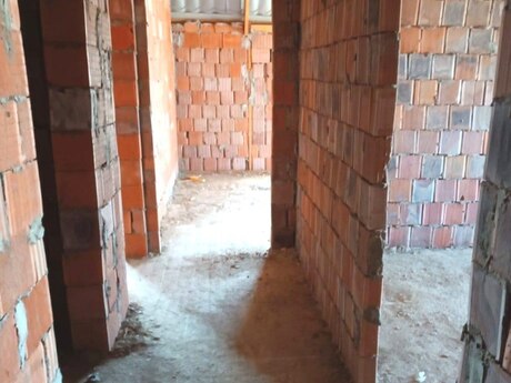 2 otaqlı köhnə tikili - Binəqədi r. - 90 m²