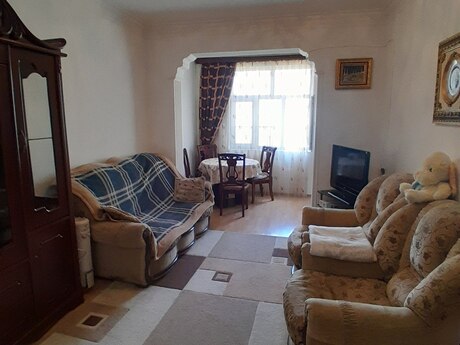 2 otaqlı köhnə tikili - Memar Əcəmi m. - 55 m²