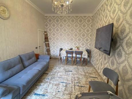 2 otaqlı yeni tikili - Bakıxanov q. - 73 m²