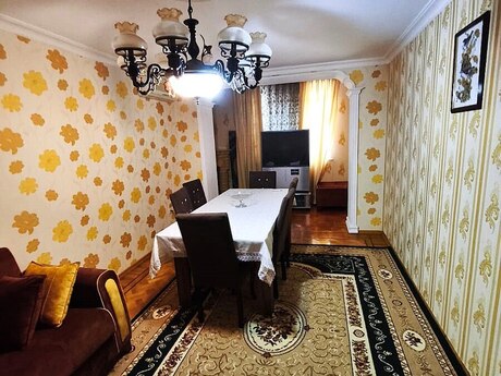 Elan №6105697 - Bakı, 28 May m., 3 otaqlı, 60 m², 4/5 mərtəbə