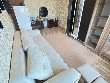 2 otaqlı köhnə tikili - Biləcəri q. - 39 m²