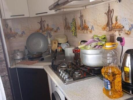 2 otaqlı köhnə tikili - Yeni Günəşli q. - 50 m²