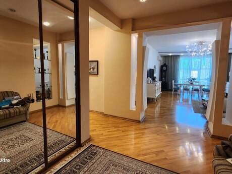 4 otaqlı yeni tikili - Gənclik m. - 172 m²
