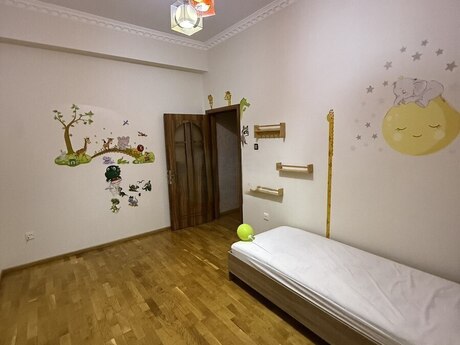3 otaqlı yeni tikili - Xətai r. - 90 m²