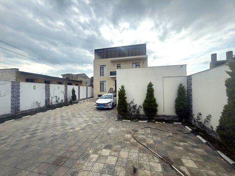 6-комн. дом/дача - пос. Бадамдар - 460 м²