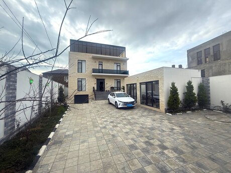 6-комн. дом/дача - пос. Бадамдар - 460 м²