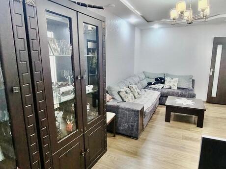 3 otaqlı köhnə tikili - Neftçilər m. - 70 m²
