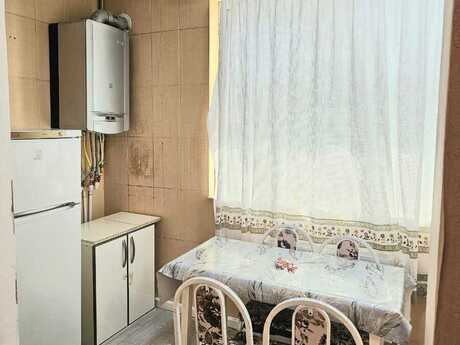 3 otaqlı köhnə tikili - Gənclik m. - 80 m²