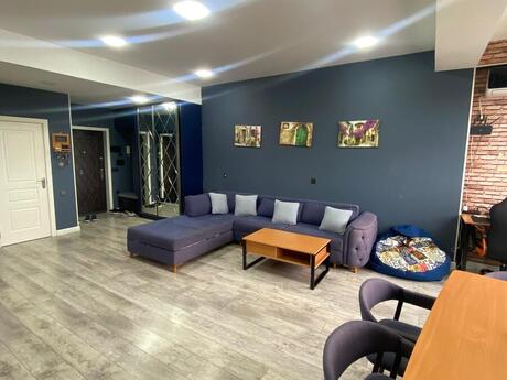 2 otaqlı yeni tikili - Qaraçuxur q. - 90 m²
