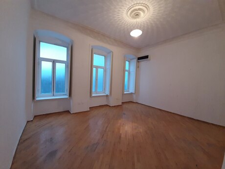 3 otaqlı ofis - Sahil m. - 90 m²