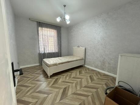 3 otaqlı həyət evi/bağ evi - Gənclik m. - 90 m²
