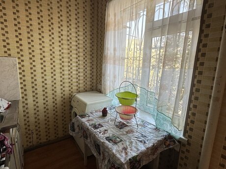 2 otaqlı köhnə tikili - Neftçilər m. - 50 m²
