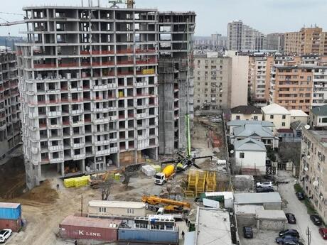 1 otaqlı yeni tikili - Bakıxanov q. - 55.6 m²