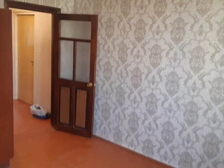 2 otaqlı köhnə tikili - Azadlıq Prospekti m. - 65 m²