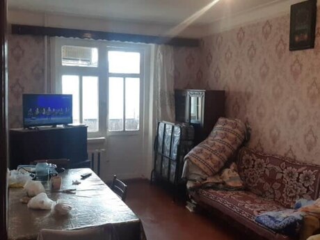 2 otaqlı köhnə tikili - Azadlıq Prospekti m. - 65 m²