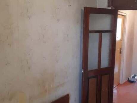2 otaqlı köhnə tikili - Azadlıq Prospekti m. - 65 m²