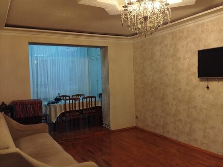 3 otaqlı köhnə tikili - Elmlər Akademiyası m. - 68 m²