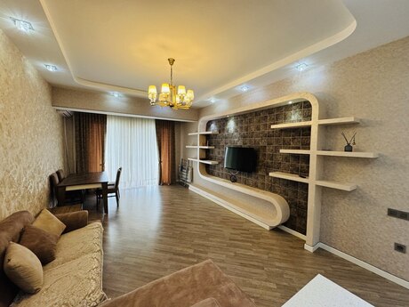 2 otaqlı yeni tikili - Şah İsmayıl Xətai m. - 78 m²