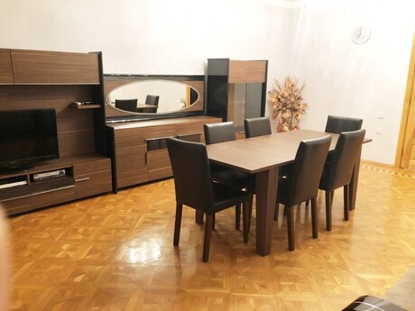 3 otaqlı yeni tikili - Elmlər Akademiyası m. - 140 m²