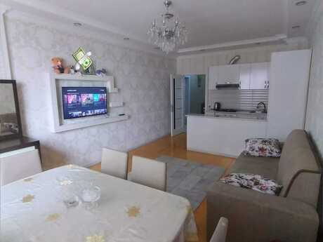 3 otaqlı yeni tikili - İnşaatçılar m. - 70 m²