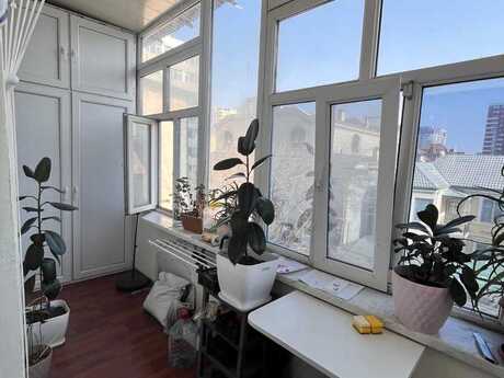 3 otaqlı köhnə tikili - Nəriman Nərimanov m. - 71 m²