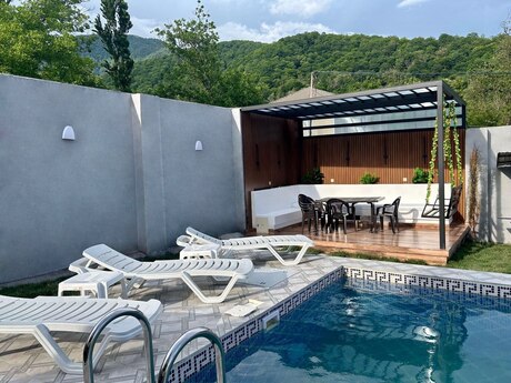 4 otaqlı həyət evi/bağ evi - Qəbələ - 120 m²