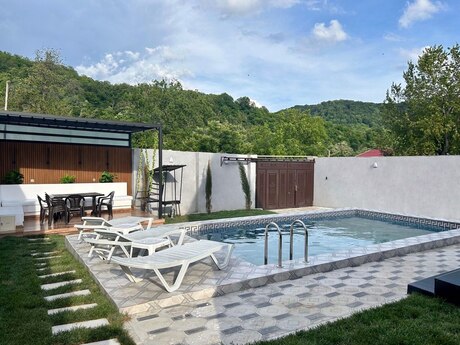 4 otaqlı həyət evi/bağ evi - Qəbələ - 120 m²