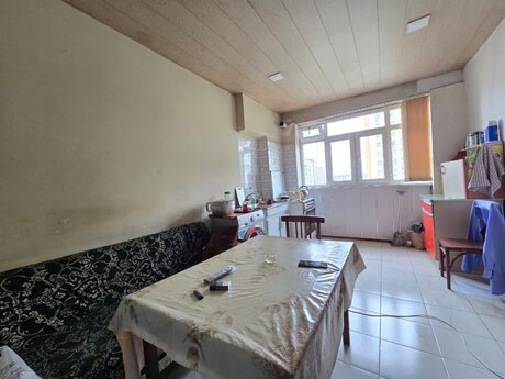 3 otaqlı köhnə tikili - Əhmədli m. - 80 m²