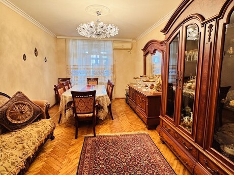 3 otaqlı köhnə tikili - Qara Qarayev m. - 85 m²