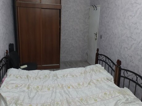 2 otaqlı köhnə tikili - 7-ci mikrorayon q. - 52 m²