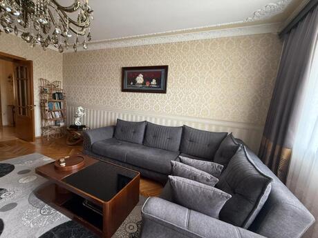 4 otaqlı yeni tikili - Elmlər Akademiyası m. - 100 m²