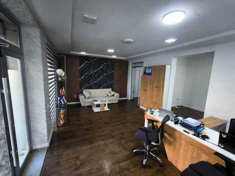3-комн. офис - м. Иншаатчылар - 100 м²