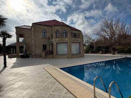 10 otaqlı həyət evi/bağ evi - Novxanı q. - 750 m²