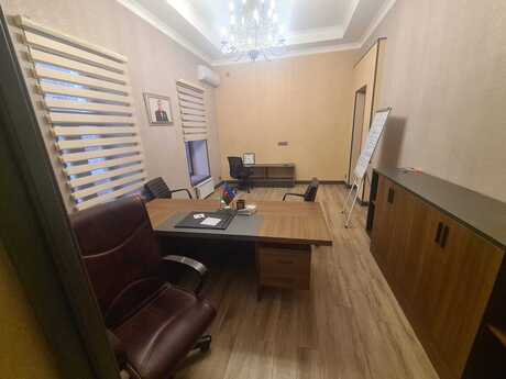 6 otaqlı ofis - İçəri Şəhər m. - 135 m²