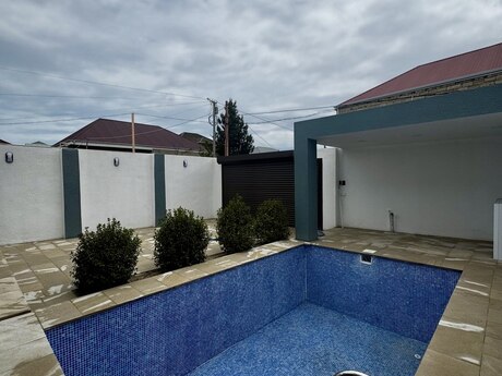 4 otaqlı həyət evi/bağ evi - Mərdəkan q. - 140 m²