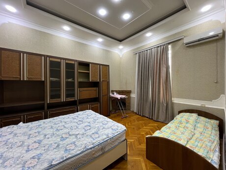 3 otaqlı köhnə tikili - Sahil m. - 100 m²