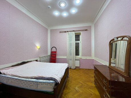3 otaqlı köhnə tikili - Sahil m. - 100 m²