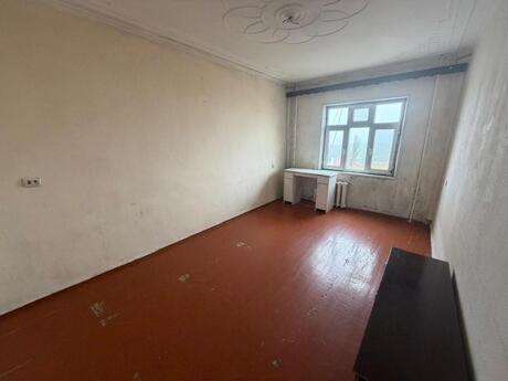 2 otaqlı köhnə tikili - Massiv V q. - 60 m²