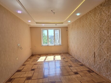2 otaqlı köhnə tikili - Bakıxanov q. - 65 m²