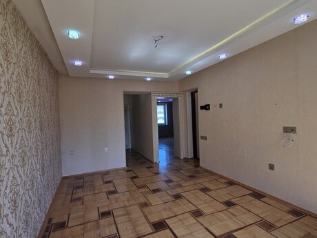 2 otaqlı köhnə tikili - Bakıxanov q. - 65 m²