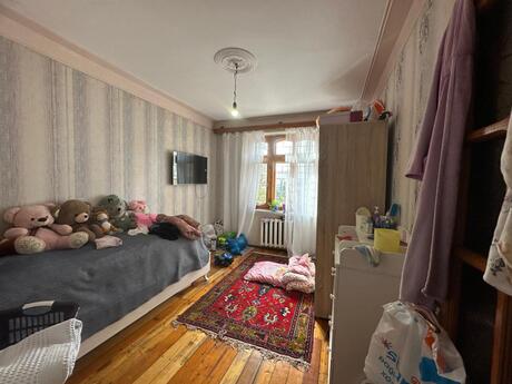 5 otaqlı köhnə tikili - Əhmədli q. - 120 m²
